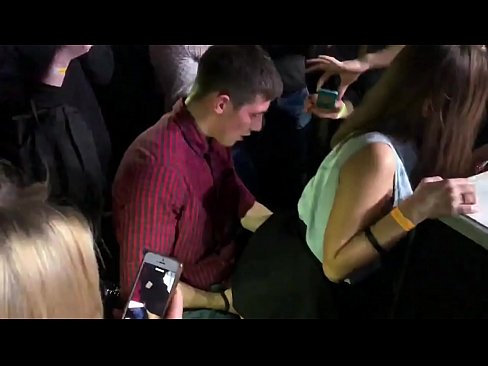 ❤️ Isondo sangempela kwi-nightclub yaseRashiya. Intombazana yaseRashiya eneminyaka eli-18 ubudala kwi-anus kunye ne-vagina yangena kwi-nightclub Isondo kumanyala xh.hentaidude.ru ❌❤